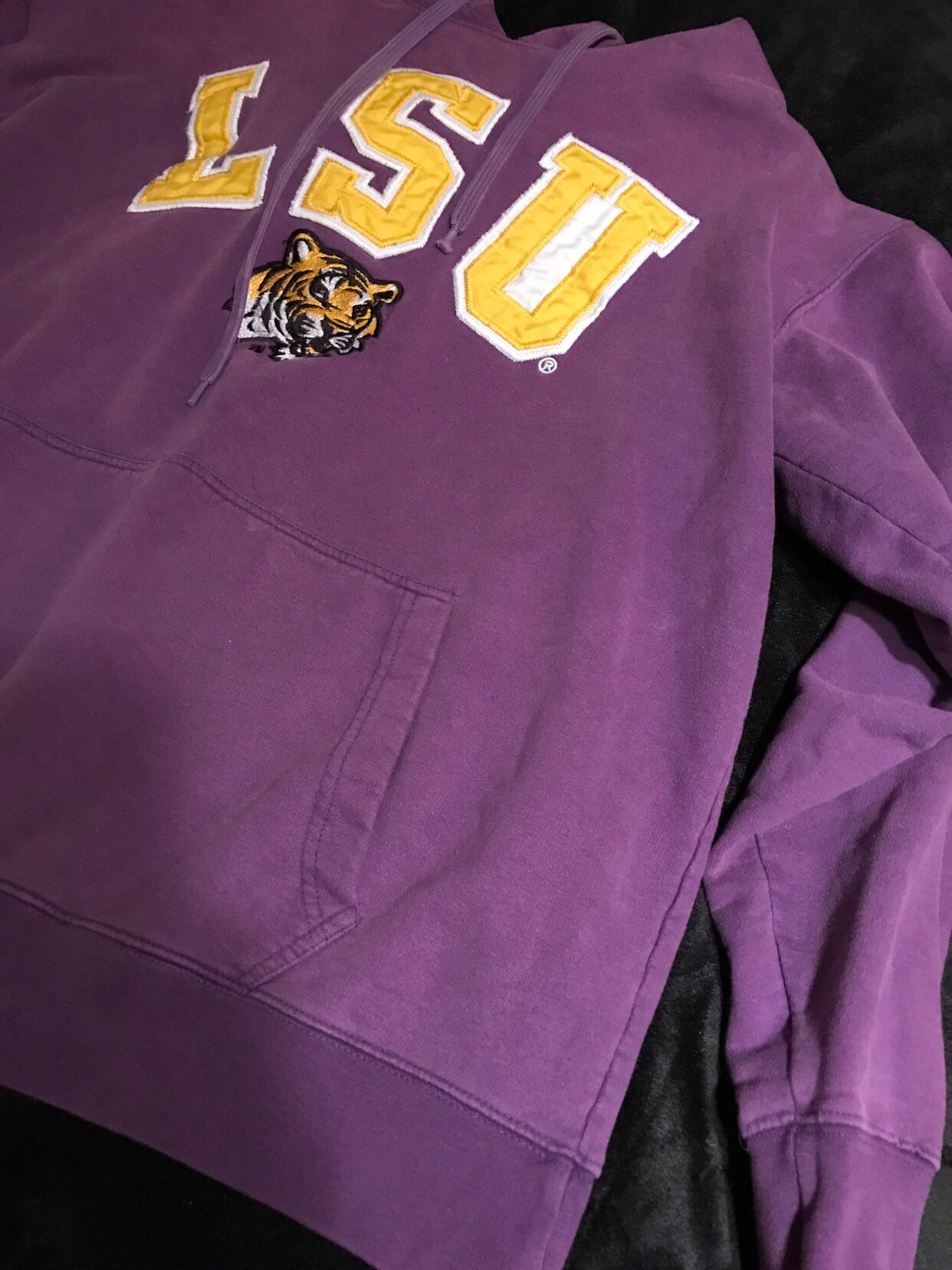 Vintage 90's LSU Tigers Hooded Sweatshirt. Purple LSU Tigers Sweatshirt. LSU Hoodie Sweatshirt