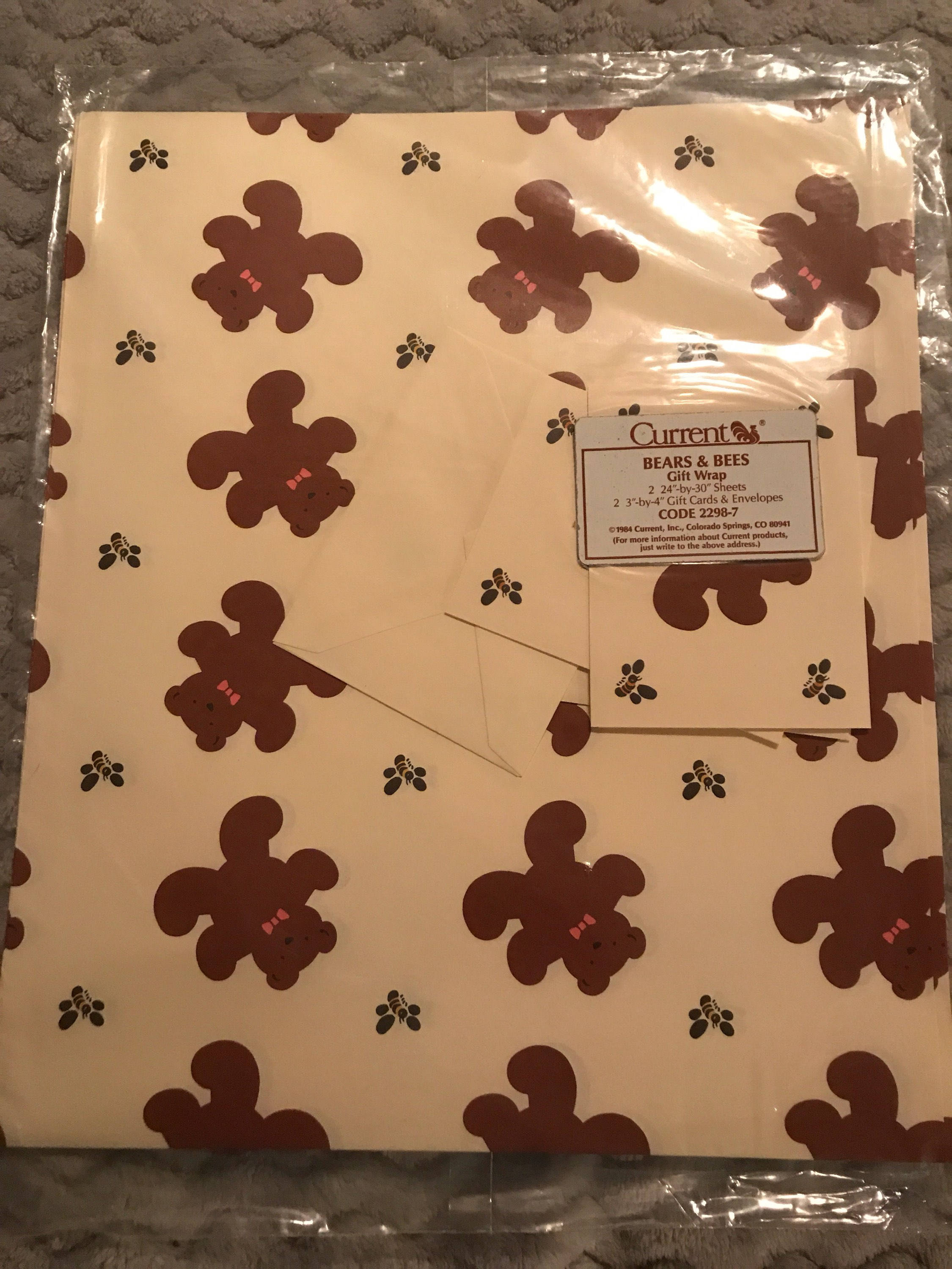 Vintage current wrapping paper wrapping paper wrapping paper bears