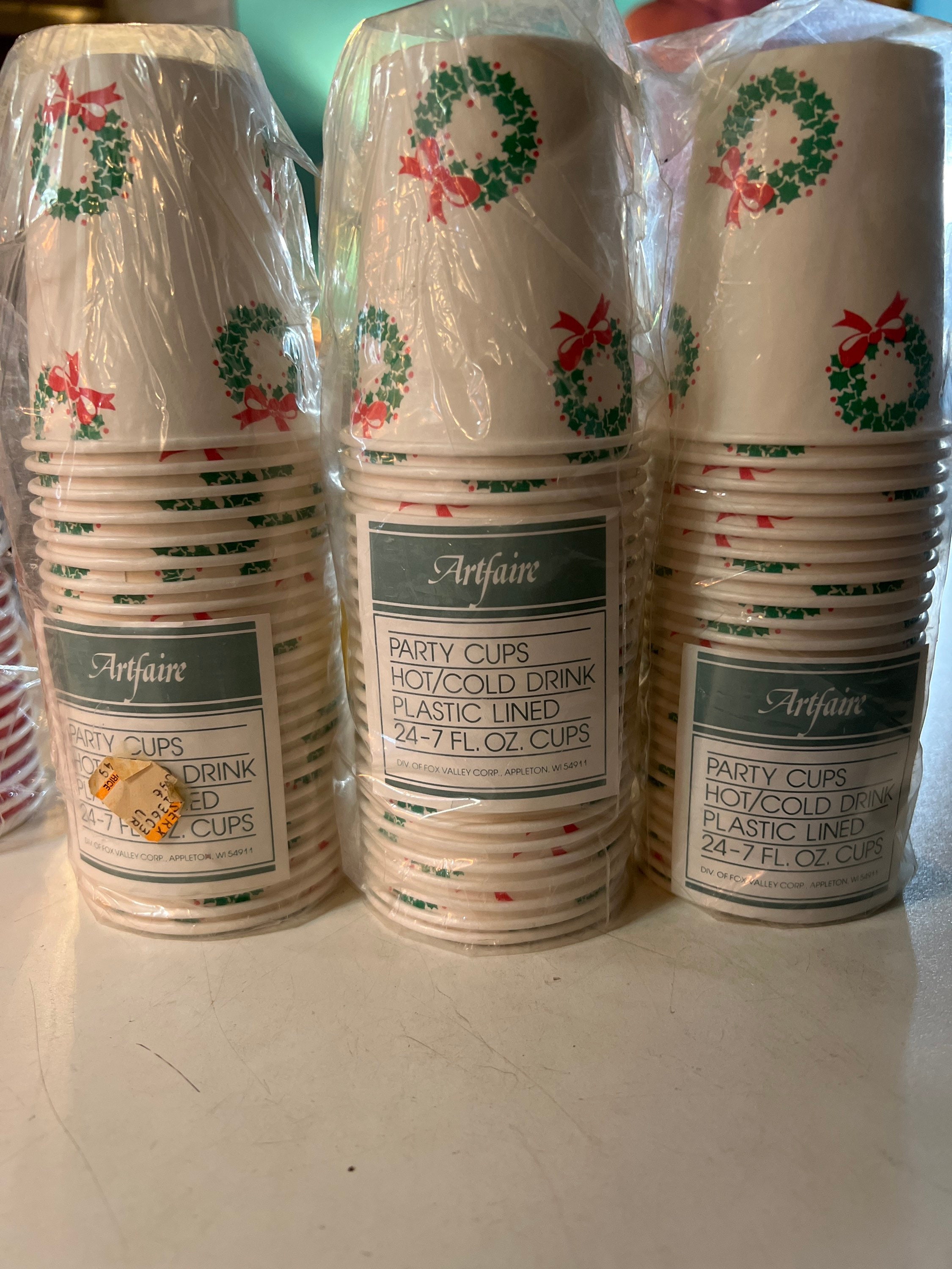 Vintage 1980’s Paper Christmas Cups. Vintage Christmas Cups. Christmas ...
