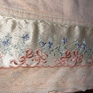 Vintage Peach Towel and Hand Towel Set. 1980’s Fancy Towels,