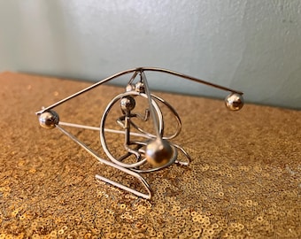 k*a様 キネティックアート イルカ ヨット OTAGIRI 1980 JAP Vintage Japanese Otagiri Kinetic Magnetic Base Figure Skater - Etsy