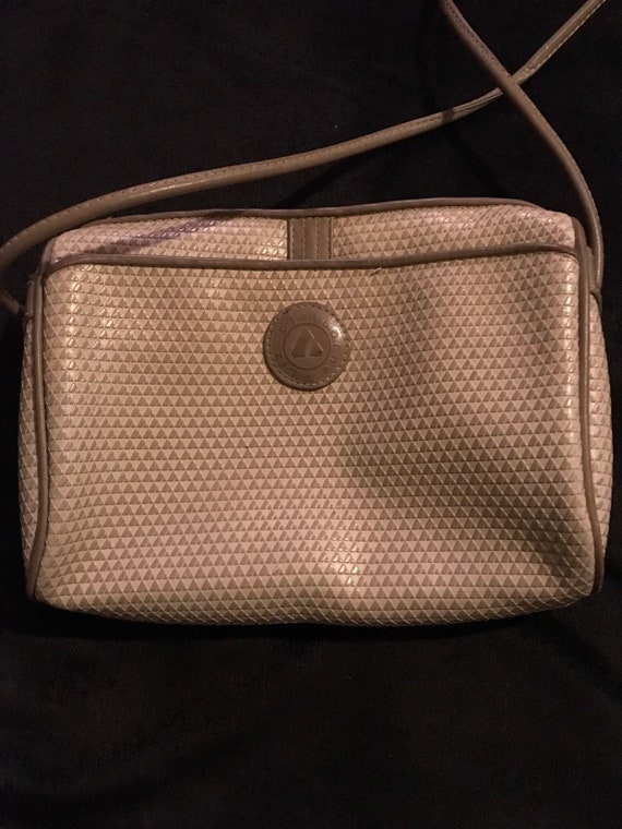 liz claiborne handbags