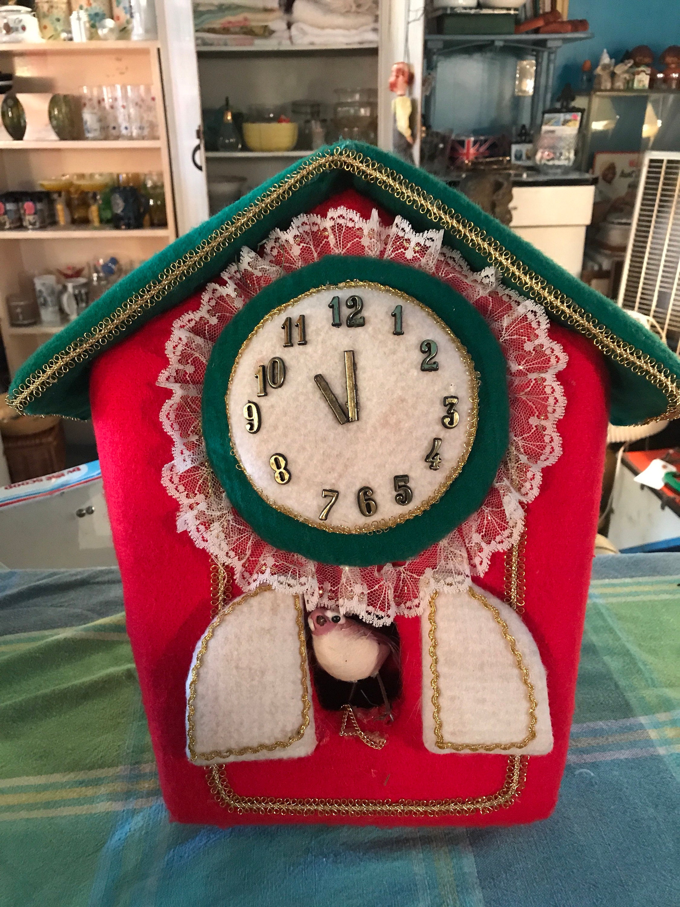 Vintage Christmas Clock. Vintage Christmas Felt Hanging Decoration