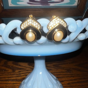 Vintage Gorgeous Gold Tone Christian Dior Clip Earrings.
