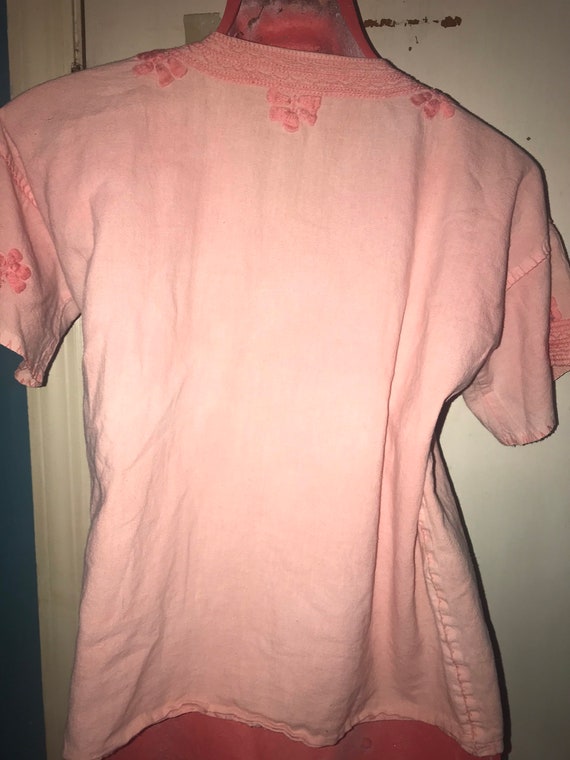 Vintage 1960's Pink Boho Shirt. Short Sleeved Emb… - image 9