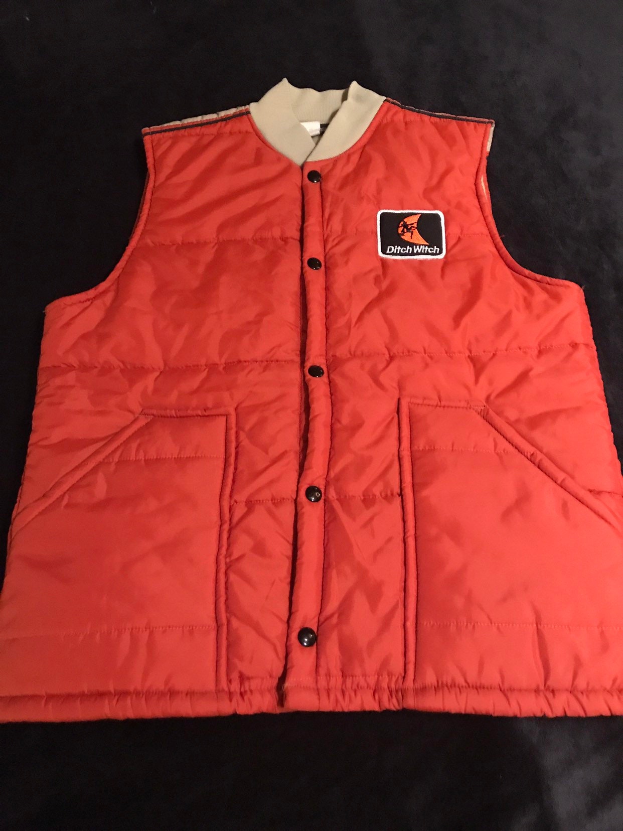 Vintage Men's Puffer Vest. Men's Ditch Witch Puffy Vest. Men's Orange ...