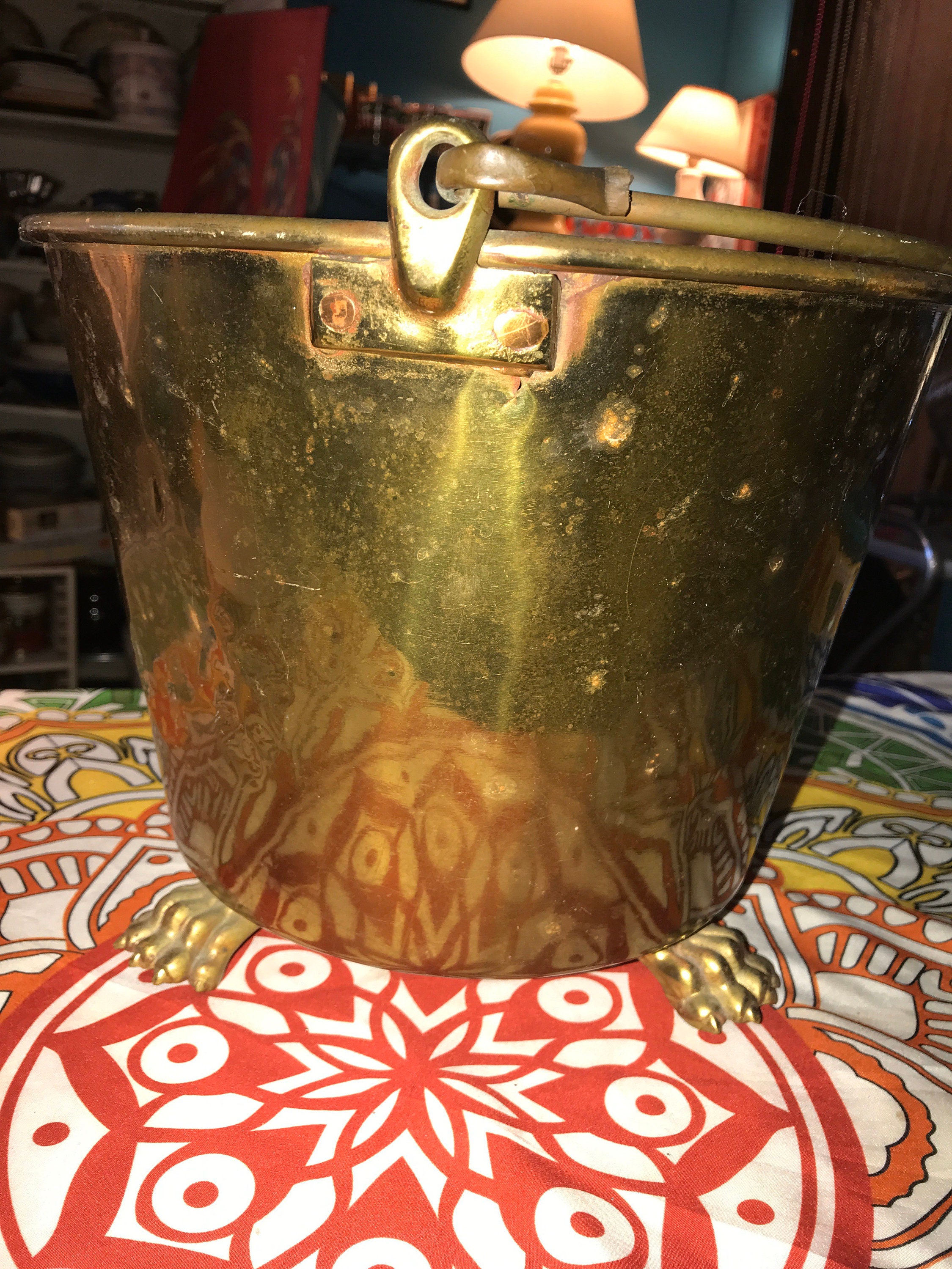 Vintage American Brass Kettle 5. Brass Kettle With Claw Feet. Apple