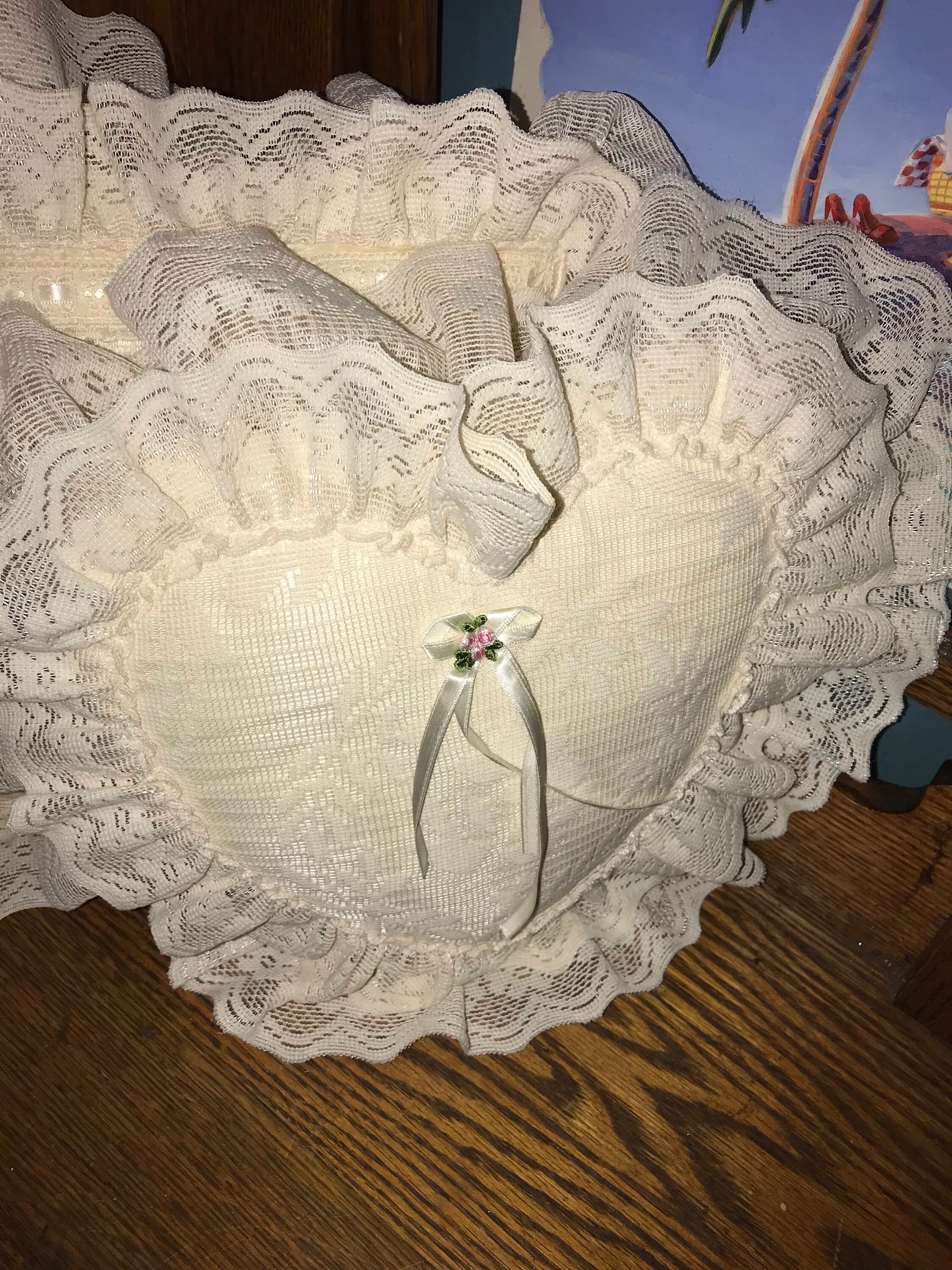 Vintage Off White Lace Throw Pillow Set. Lace Shabby Chic Throw Pillows