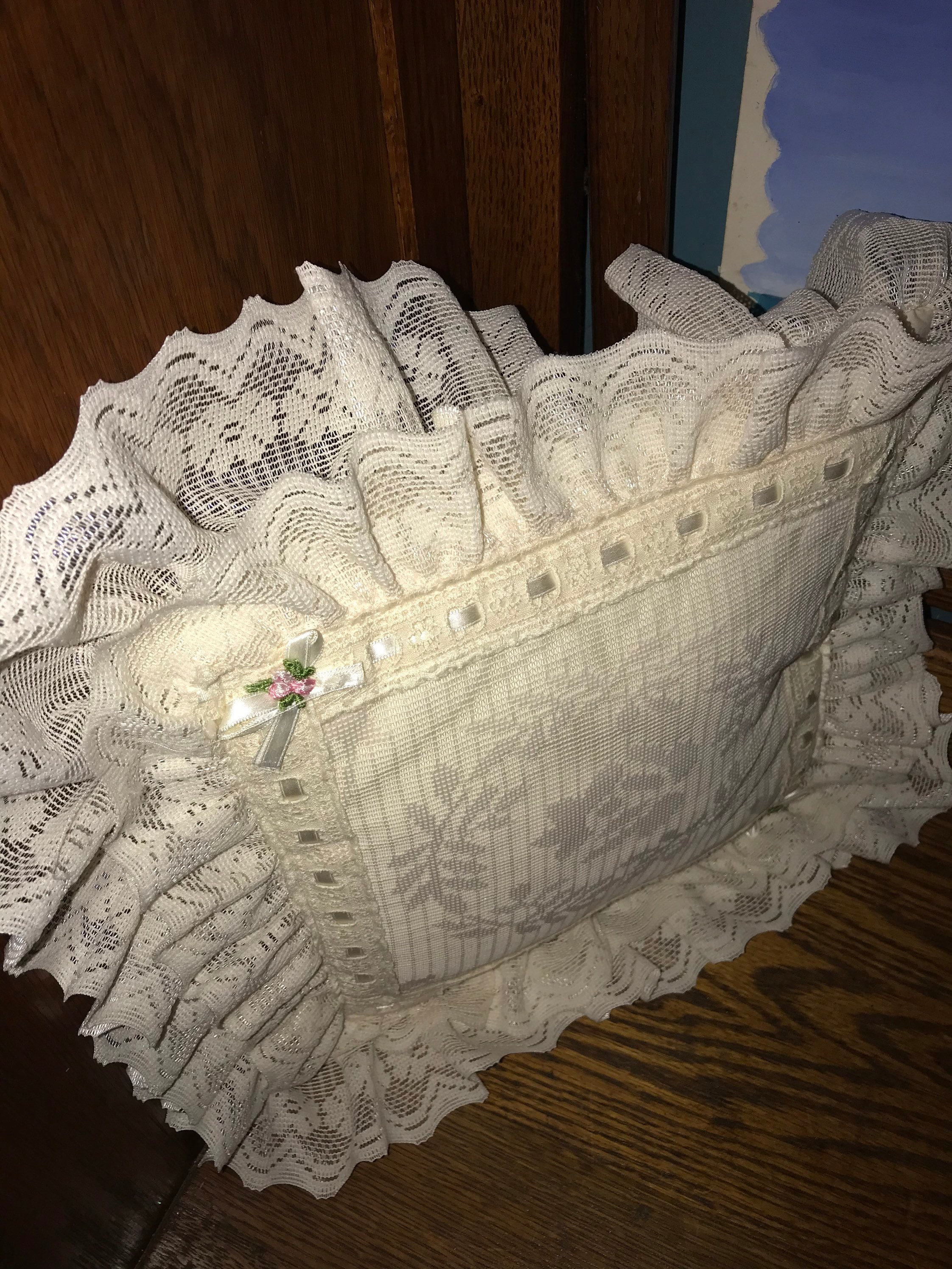 Vintage Off White Lace Throw Pillow Set. Lace Shabby Chic Throw Pillows. Boudoir