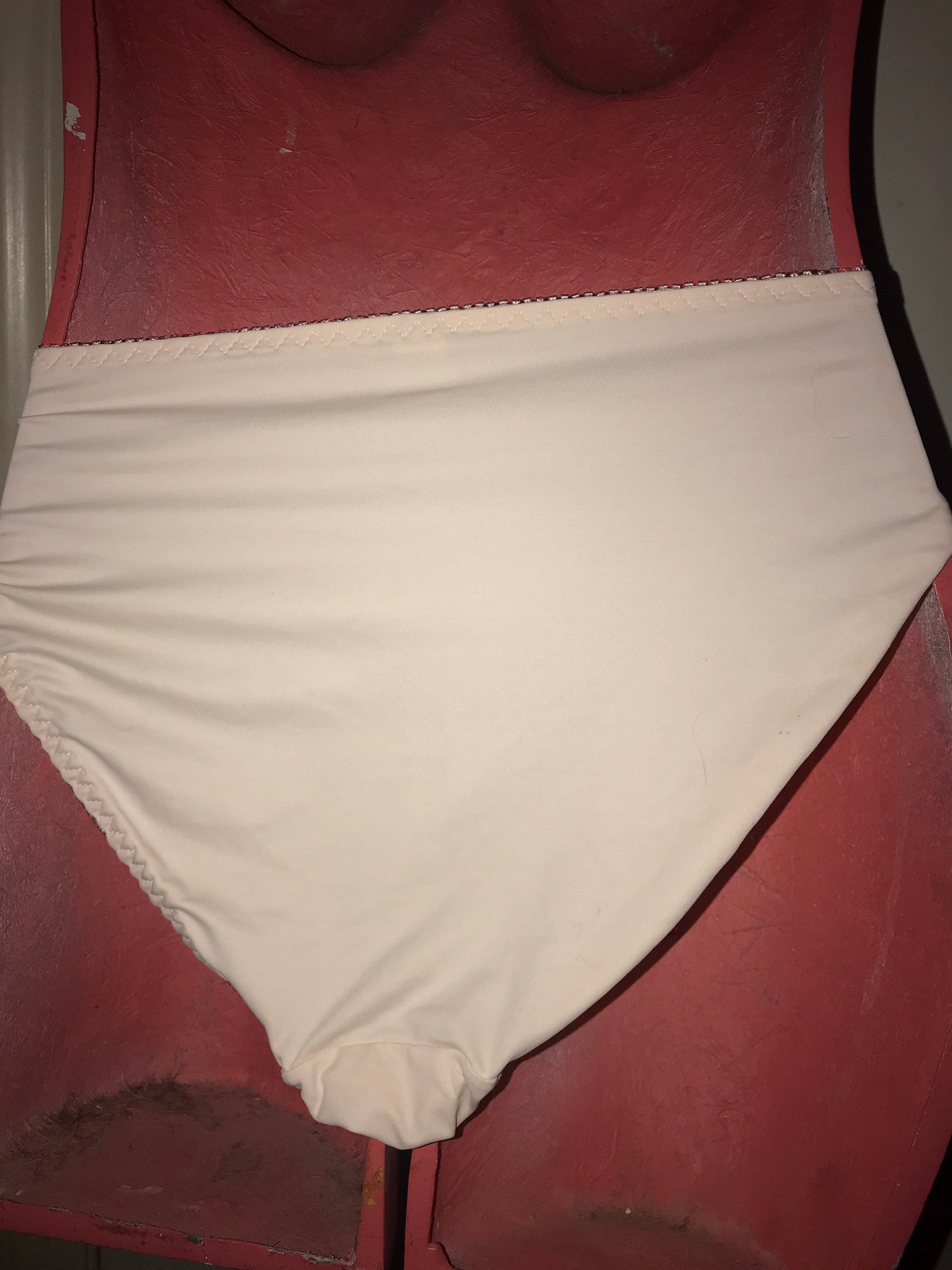 Vintage Beige Panties. 1980’s Panties With Lace. Unbranded