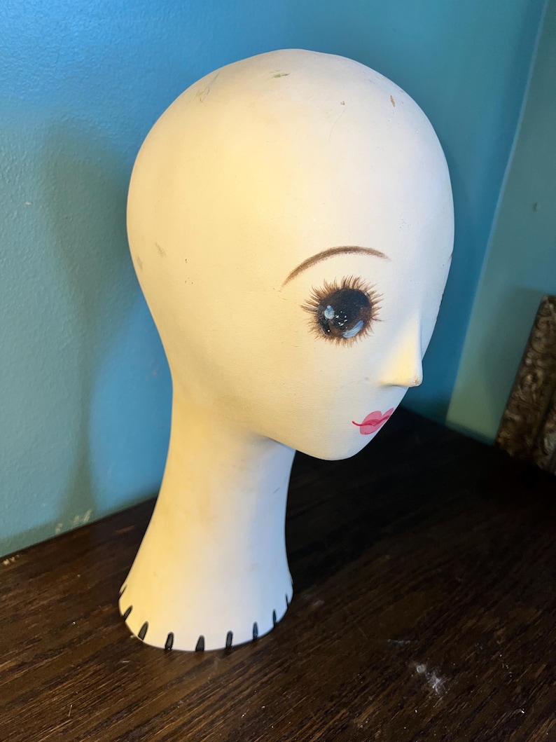 Vintage 1980’s Fiber Glass Lady Mannequin Head, Long Neck bild 2