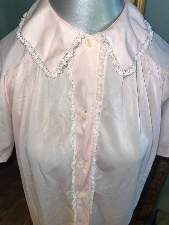Vintage Vanity Fair Pink Night Shirt. Size 32