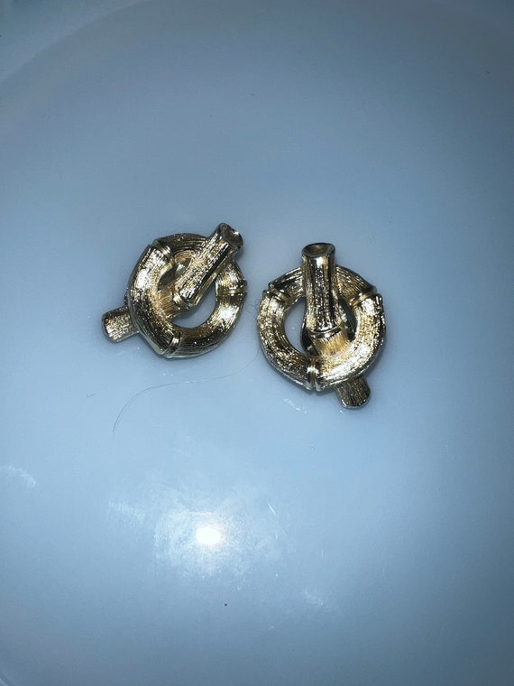 Vintage Silver Lisner Clip Earrings. Silver Tone Bamboo Knot Clip On Earrings. Lisner Earrings