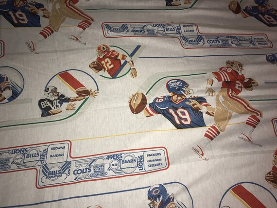 Vintage 1980’s NFL Flat Sheet. NFL Twin Size Flat Bedsheet. Football Twin Bed Sheet. Seahawks, Colts, Jets, Lions, Bears, Packers, etc