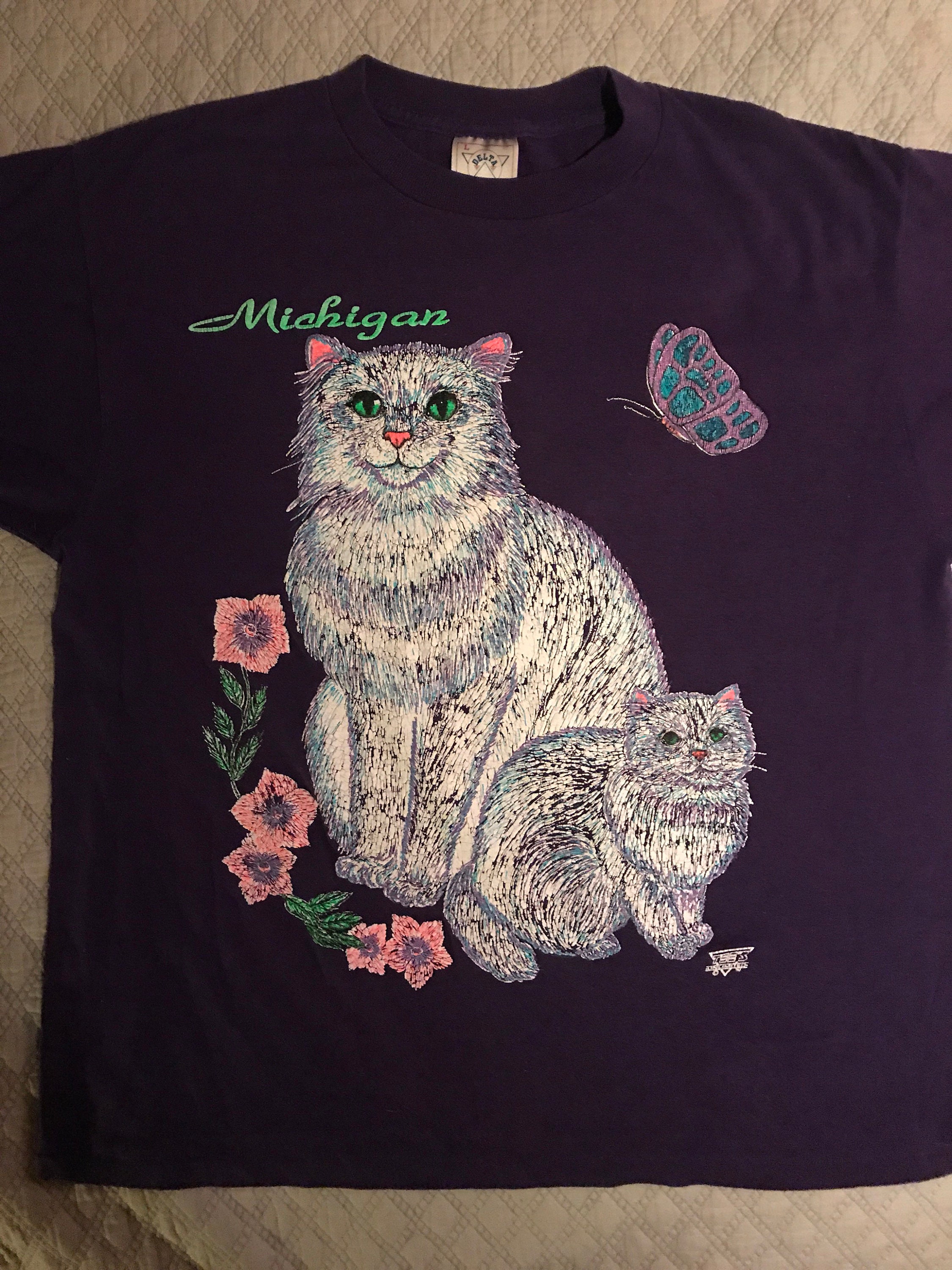 Retro Cat T Shirt
 Vintage Cat T shirt Woman s Kitty Cat T shirt Michigan Cat T shirt
