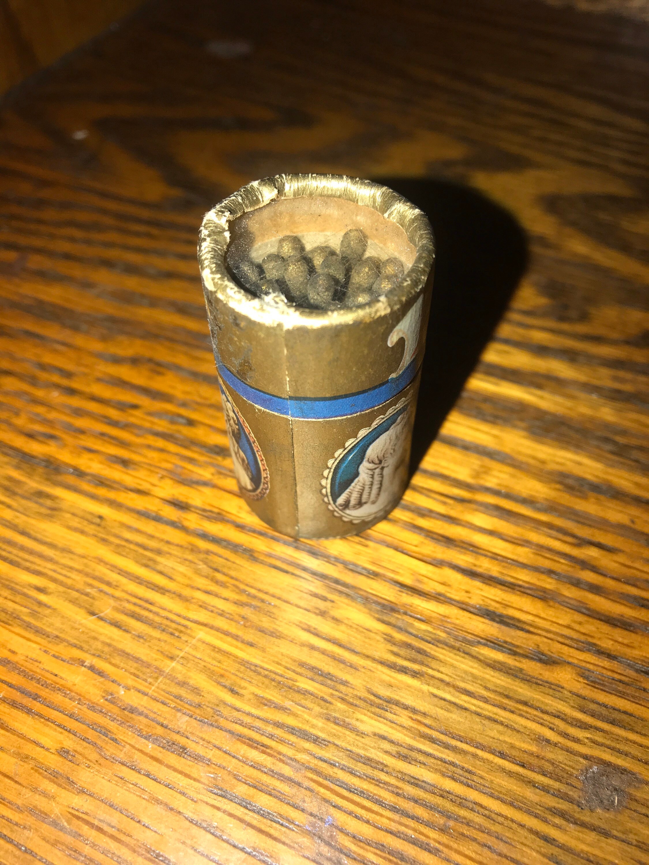 Vintage Matches. Vintage Golden Cameo Matches. Gold Matches