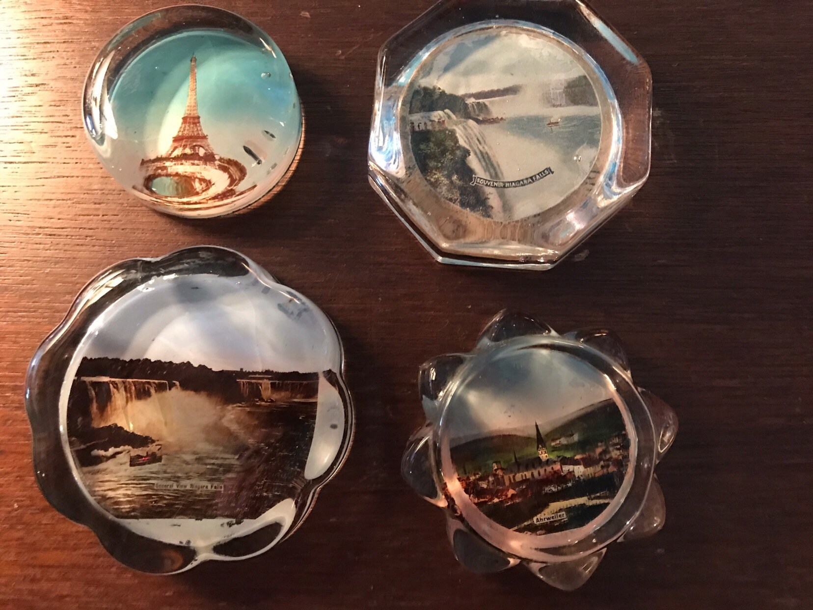 Vintage Paper Weight. Vintage Niagara Falls Paperweight. Paris