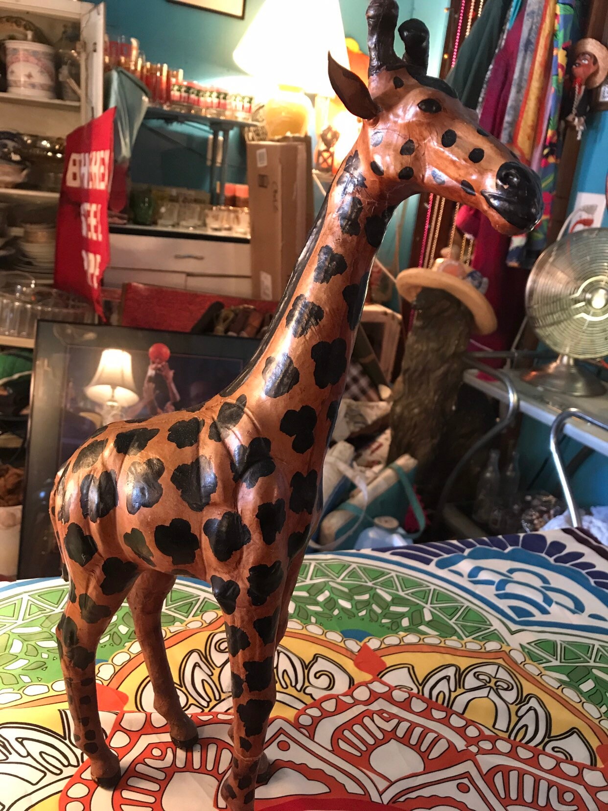 mini giraffe statue