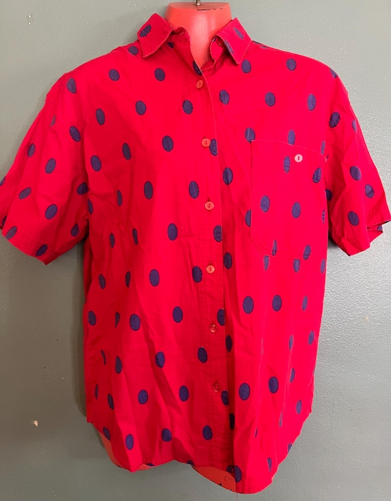 Vintage 1990’s Women’s Pink and Purple Polka Dot Shirt. Size Small