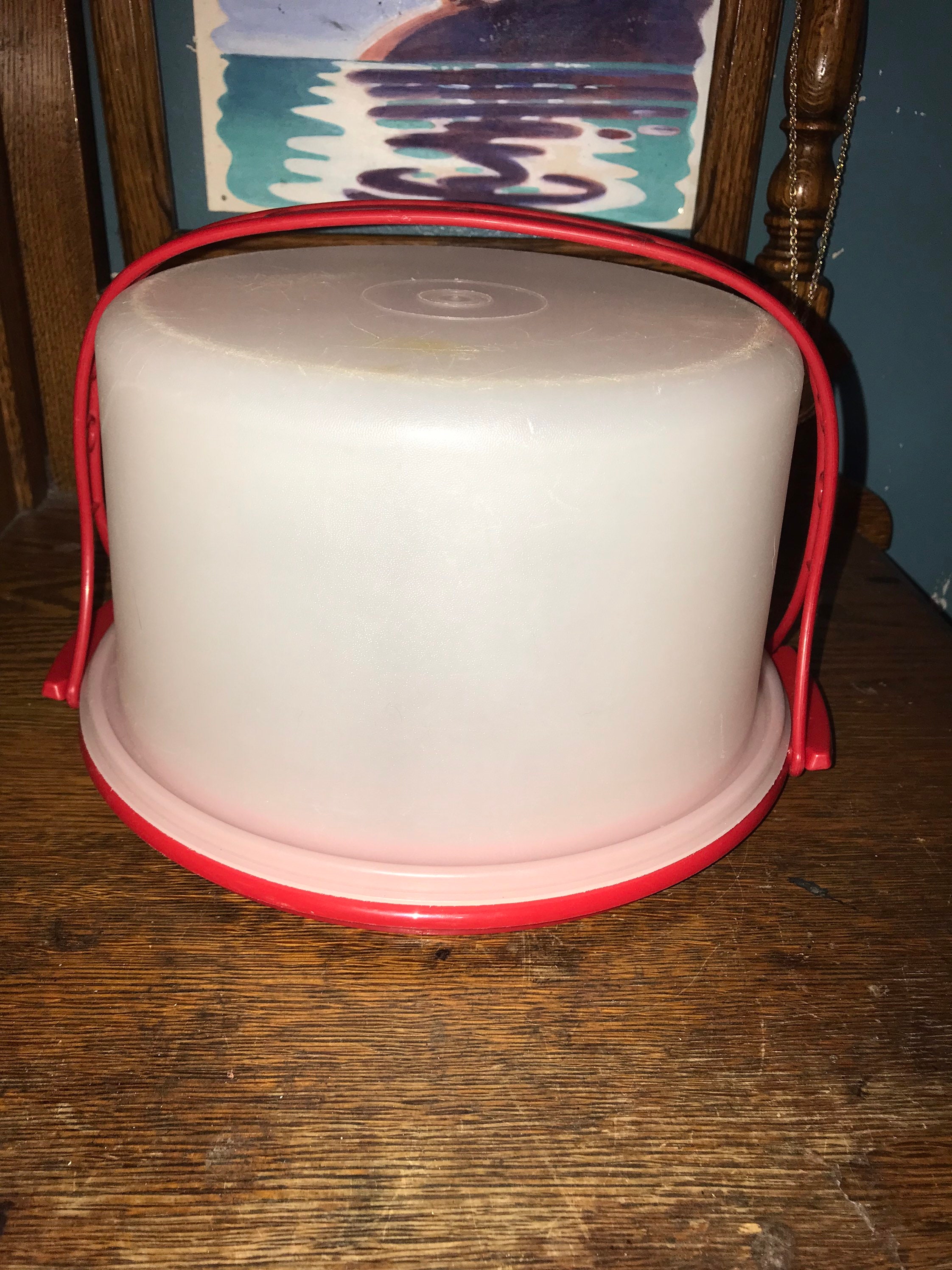 Vintage 1980’s Tupperware Red Cake Carrier. Red Tupperware Cake Holder