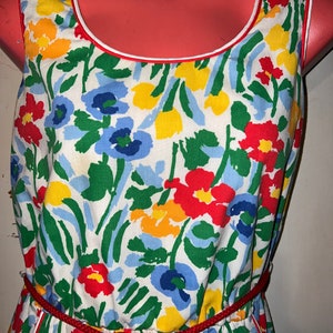 Vintage Floral Dress. 1960's Adorable Sleeveless Eye Popping Floral Dress. Perfect Vintage Sun Dress. Jenni Dress. Size 9/10 image 3