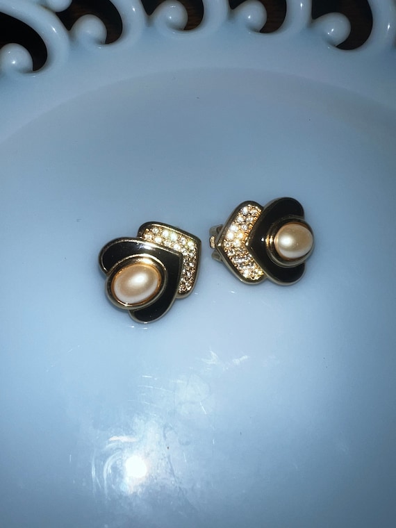 Vintage Gorgeous Christian Dior Clip Earrings. Go… - image 2