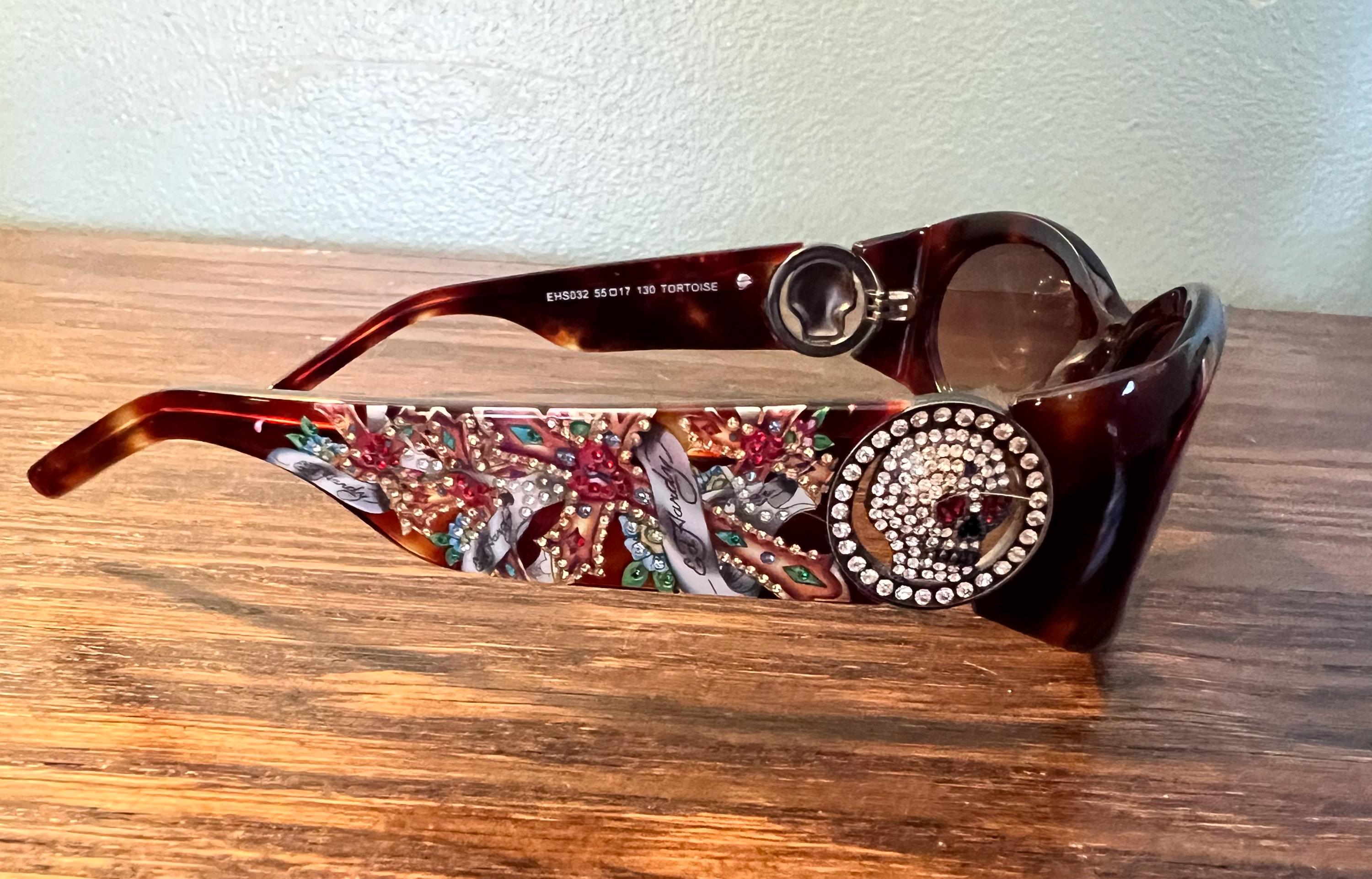 Vintage Ed Hardy Sunglasses Skulls Roses EHS BRIE Tortoise No Case READ Ed Hardy Skull and Roses Vintage Sunglasses Tortoise Frames  main image 3