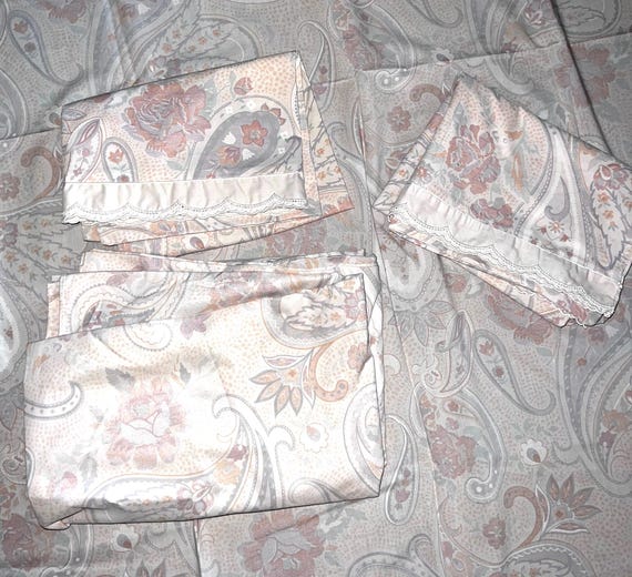 Vintage Cannon Pink Paisley Full Size Bedsheets, Full Size Bedding Sheet Set