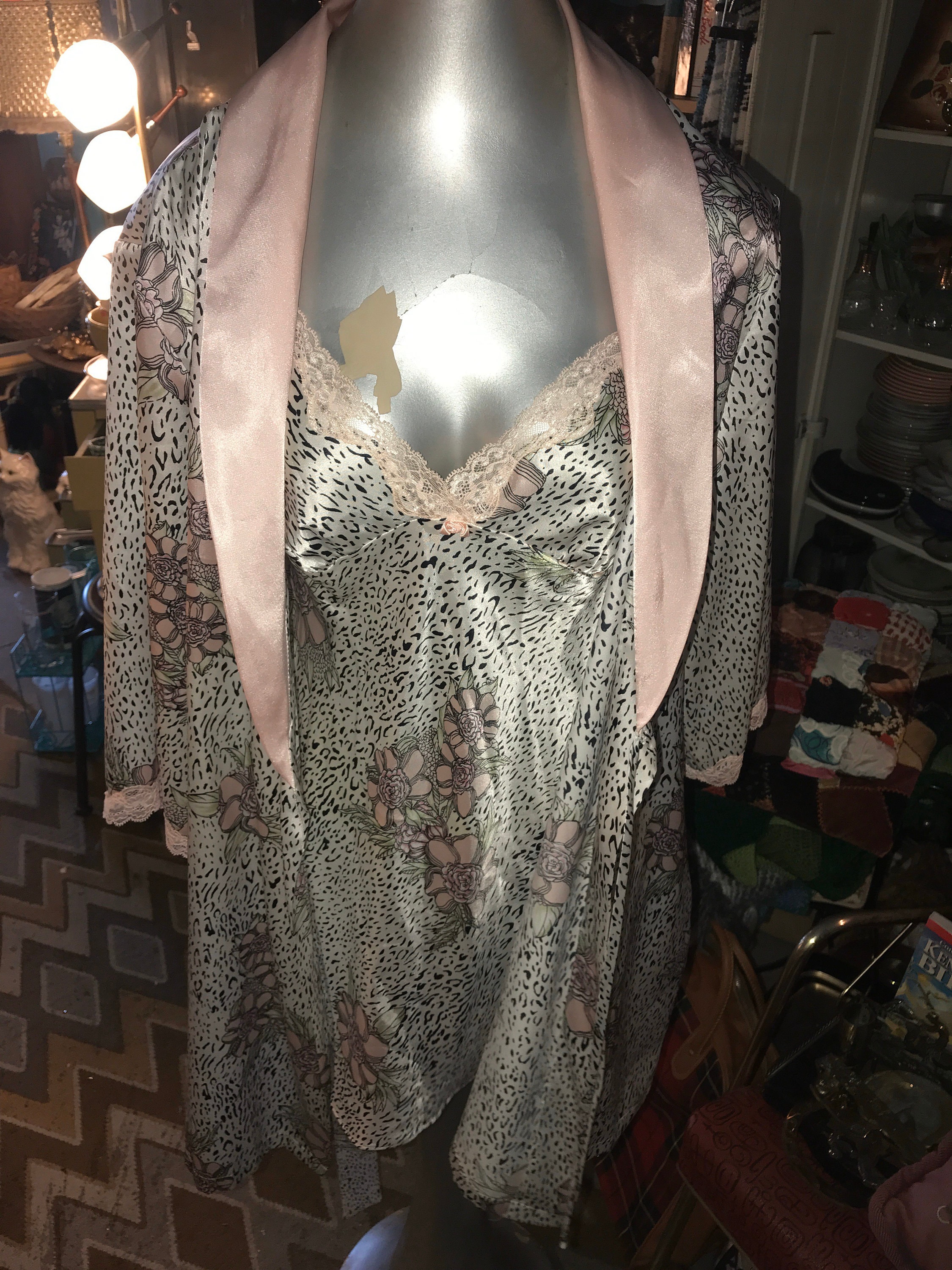 Vintage Pink Floral Satin Robe and Nightie. Jones New York Floral Robe