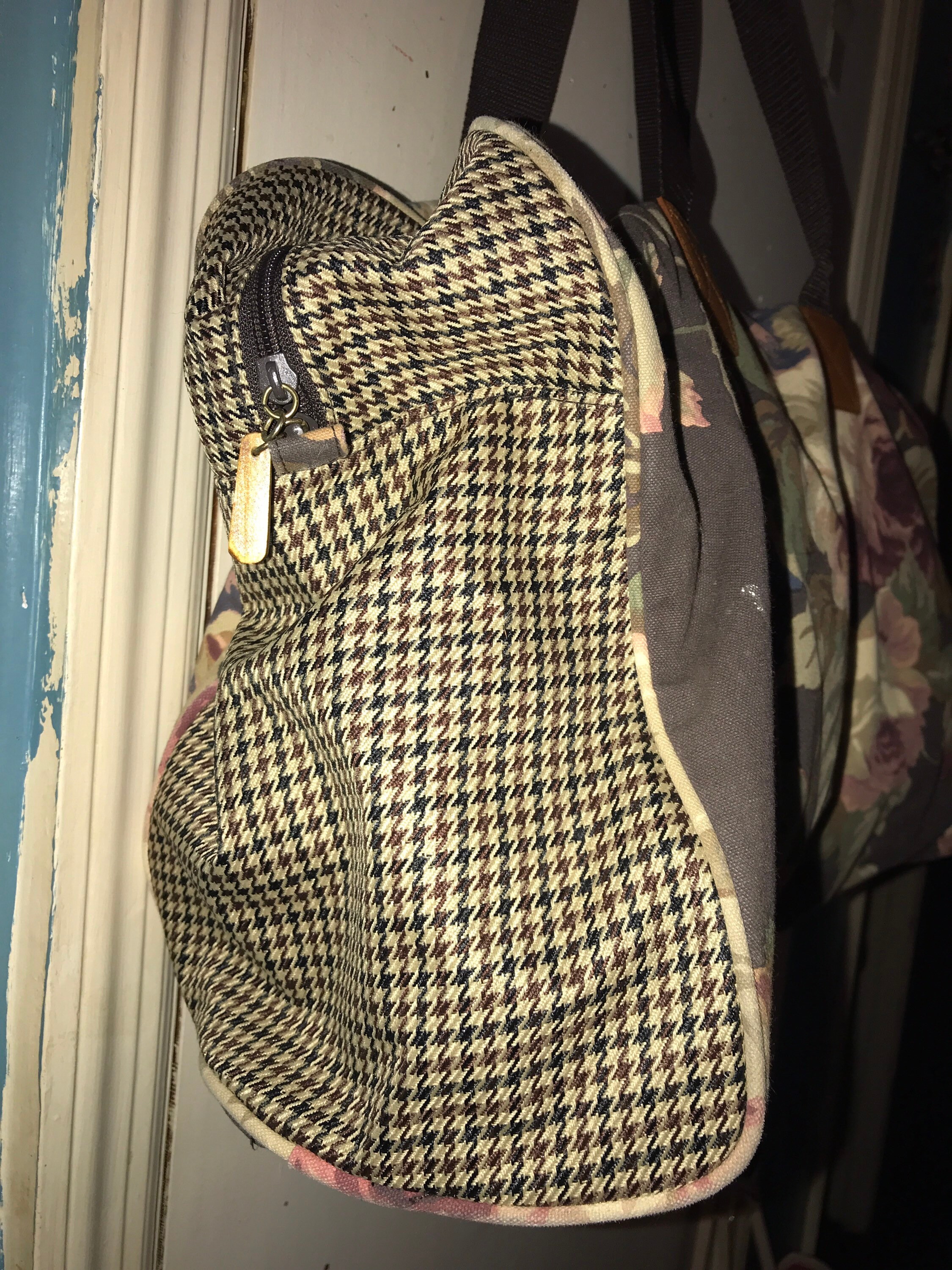 Vintage 80's Weekender Bag. 80's Cloth Floral Duffel and Cosmetic Case