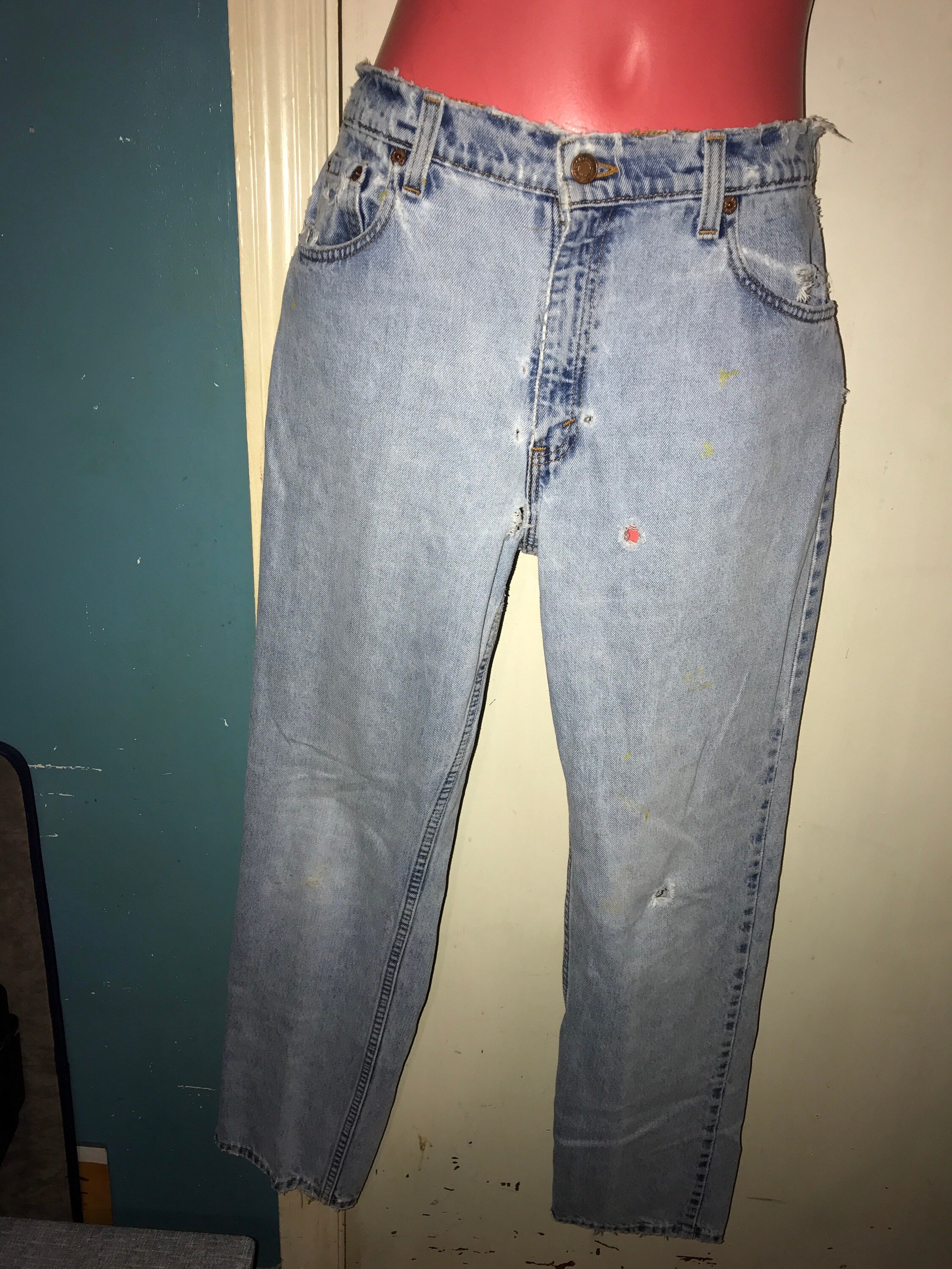 omfavne Junction strop Vintage 80's Thrashed Levi's Jeans. Levi's Red Tab Blue Jeans. Levi's  Women's Jeans. 505 Levi's Blue Jeans. Holes, Paint, Shreds. Size 11