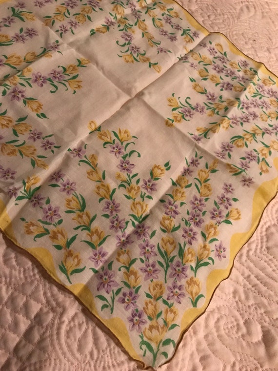 Vintage Flower Handkerchief. Flower Hankie. Flower Handkerchief. Yellow and Purple Handkerchief