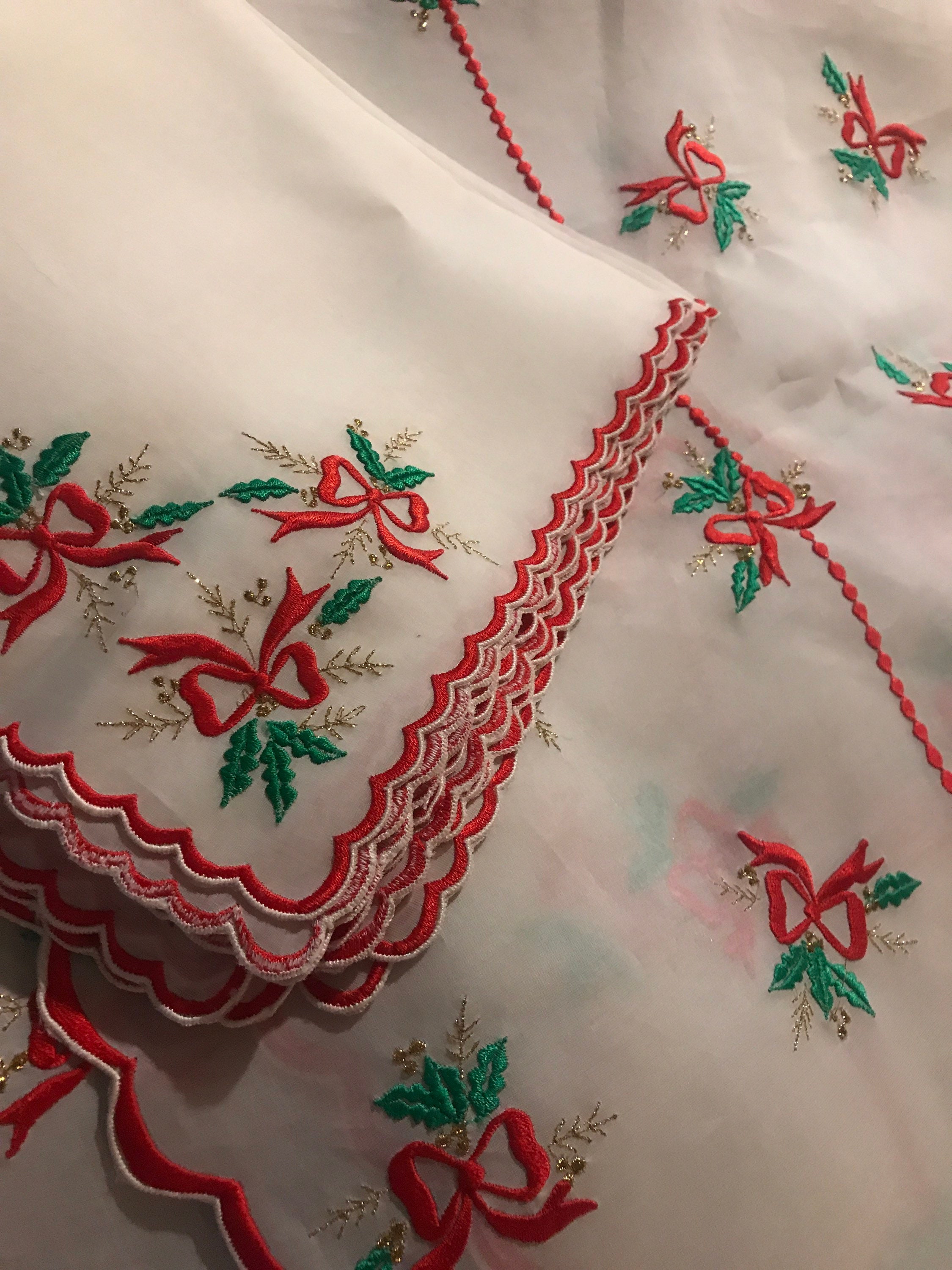 Beautiful Tablecloth Vintage, Small Round Vintage Tablecloth