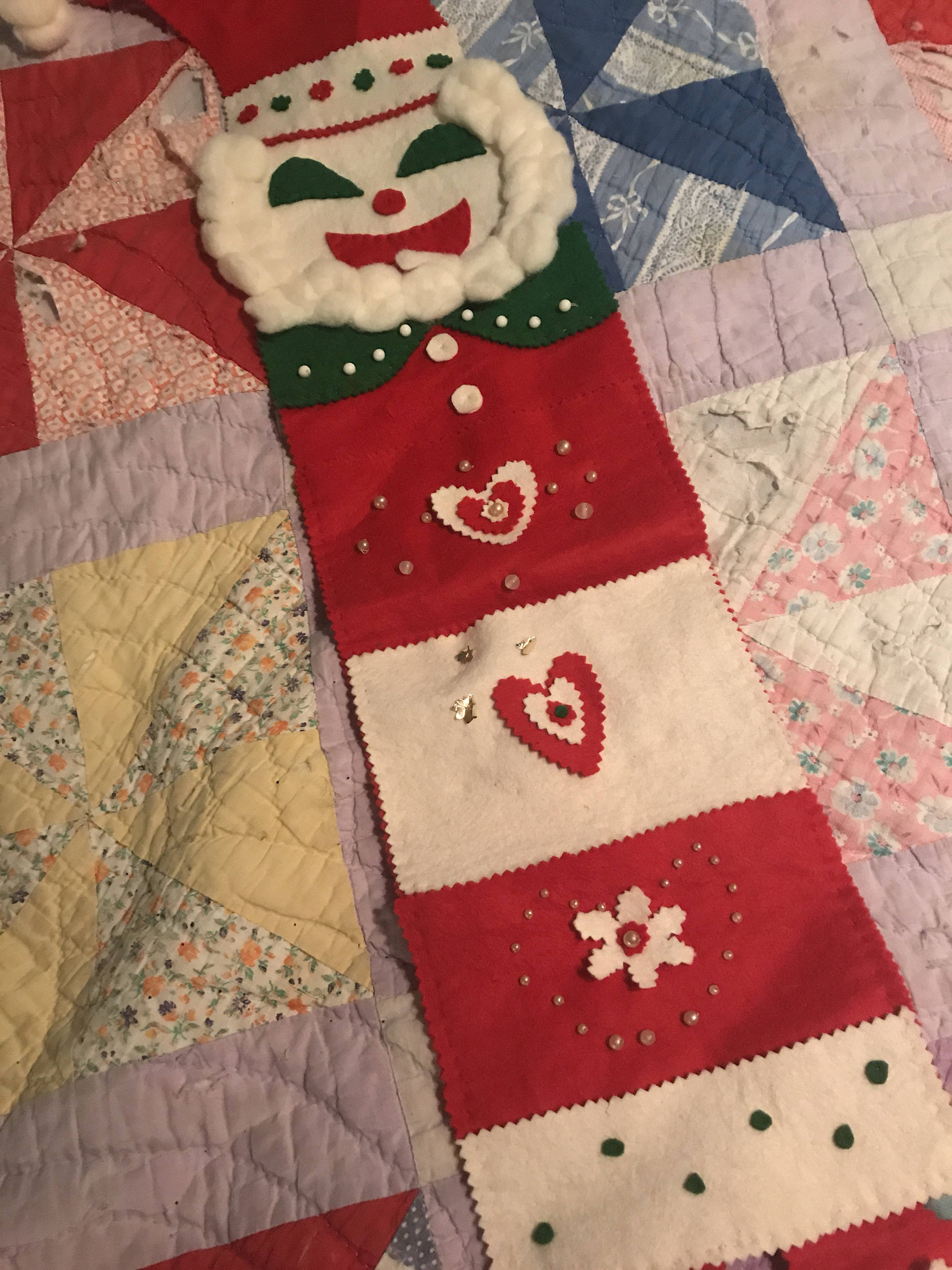 Vintage Christmas Card Holder. Vintage Felt Christmas. Handmade Felt