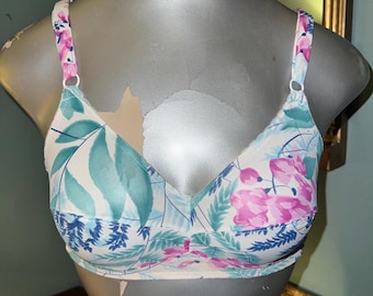 Vintage 1970’s Floral Vanity Fair Bra, Size 32C