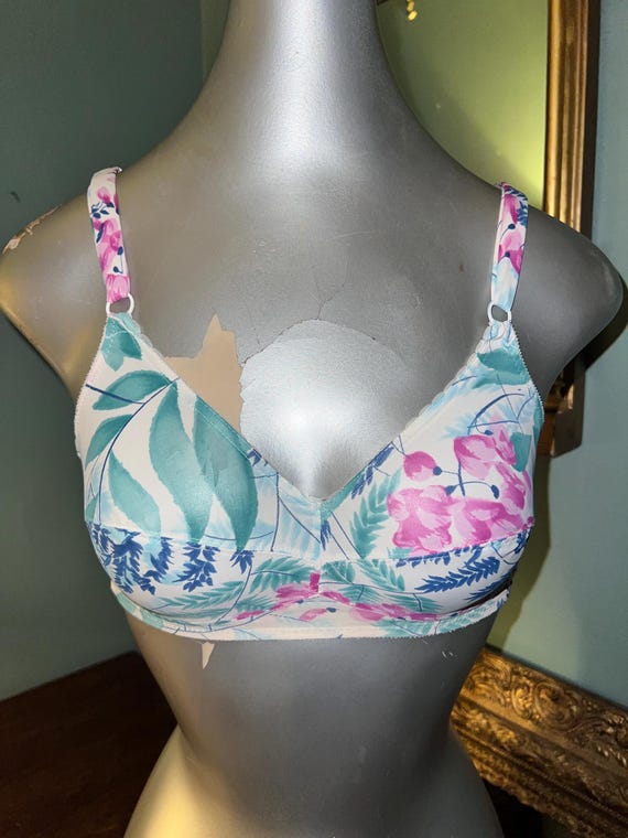 Vintage 1970’s Floral Vanity Fair Bra, Size 32C