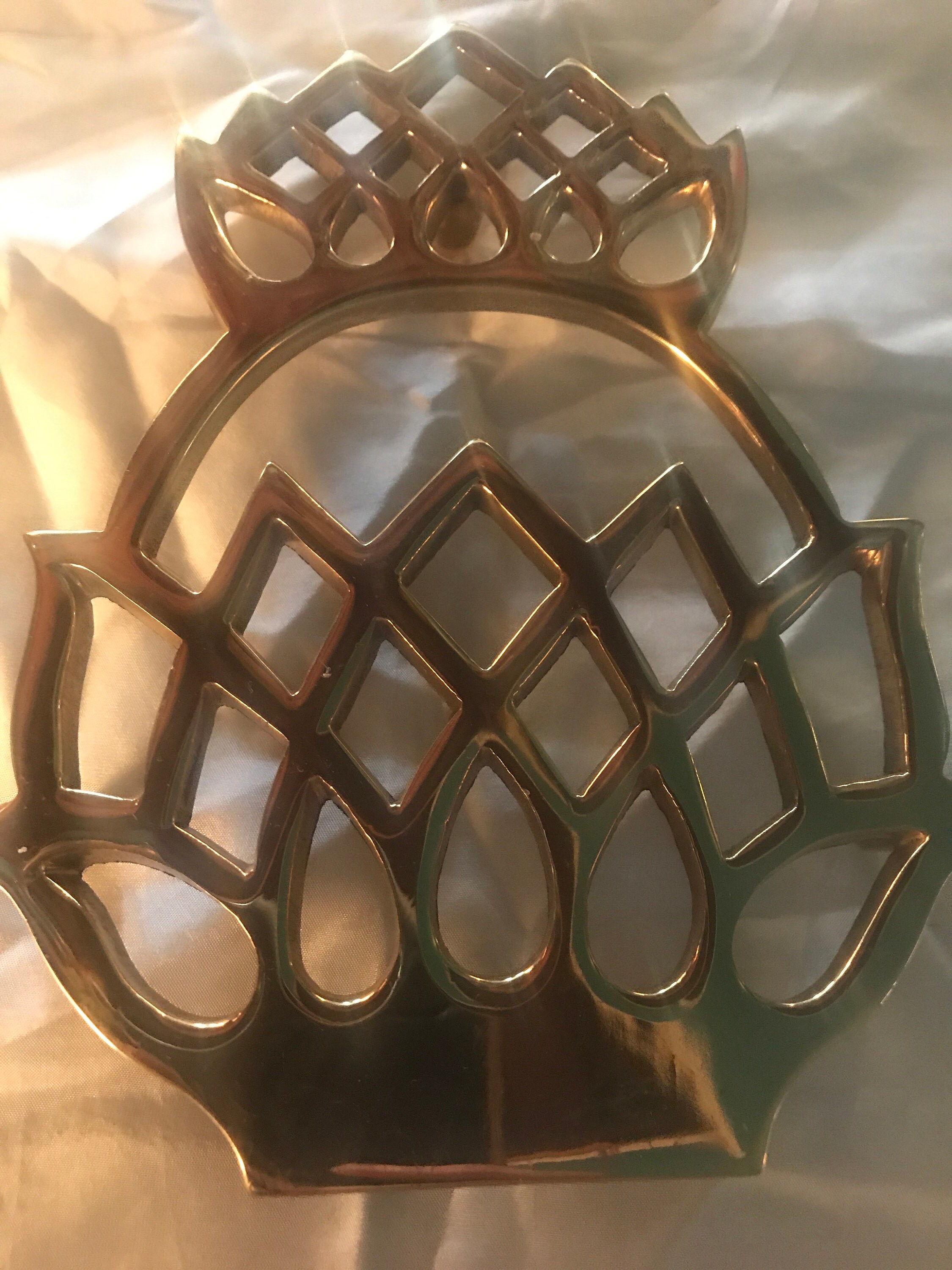 Vintage Brass Hot Plate. Pineapple Shaped Brass Trivet. Vintage Brass