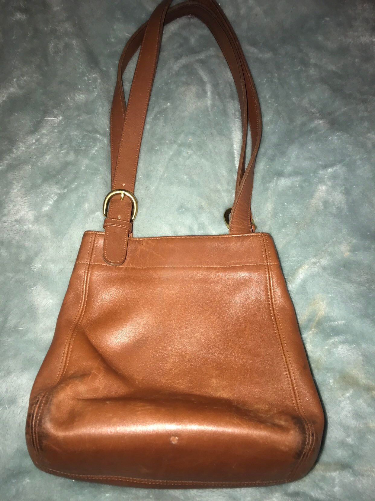 Vintage Classic Coach Purse. Vintage Brown Coach Purse. Classic Leather