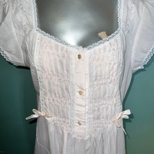 Vintage 1990’s Pink Country Cottage Barbizon Nightgown, Size Small