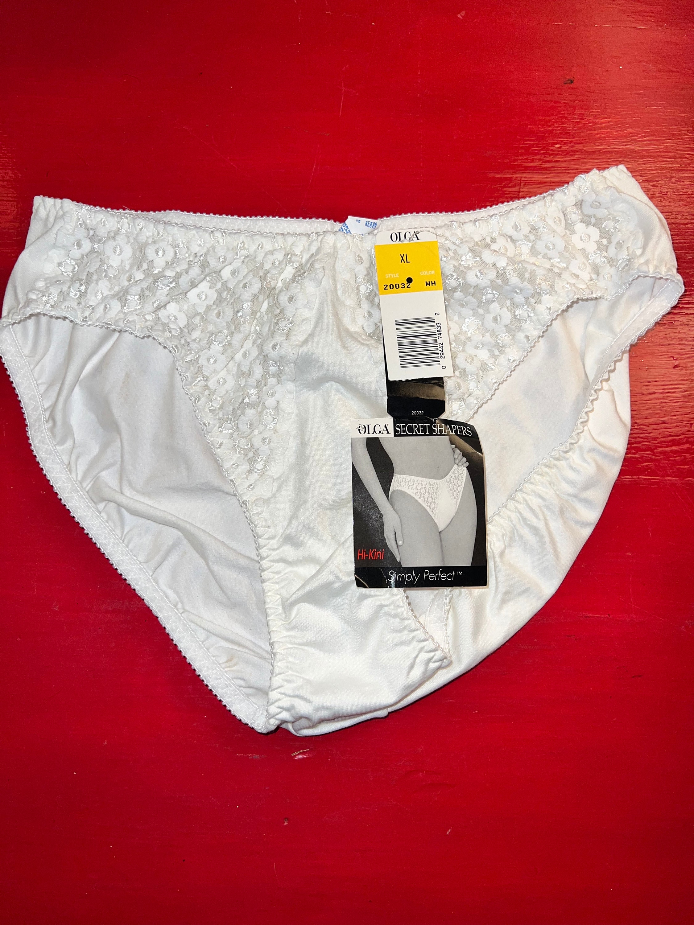 Vintage NWT Olga Panties. Beautiful White Olga Panties. Size XL