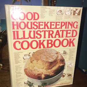 Vintage 1980 The Good Housekeeping Illustrated Cookbook.