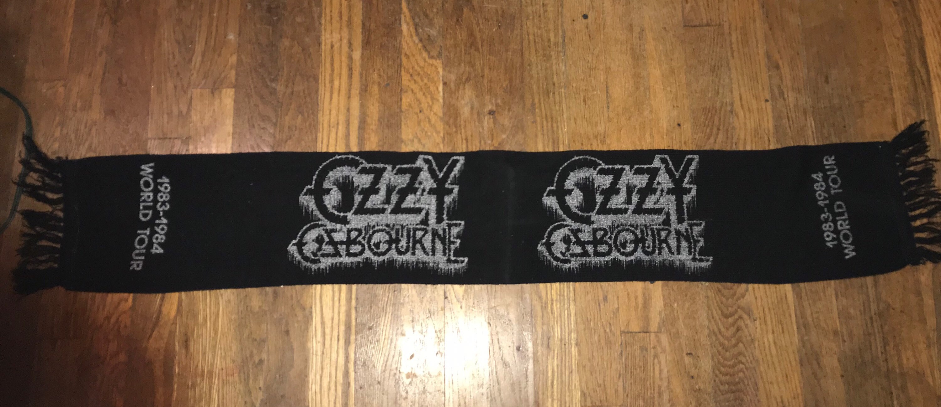 KISS WORLD TOUR 1983-1984 SCARF