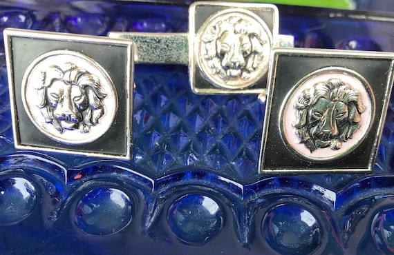Vintage 1960’s Swank Lions Head Cuff Links Set With Tie Clip