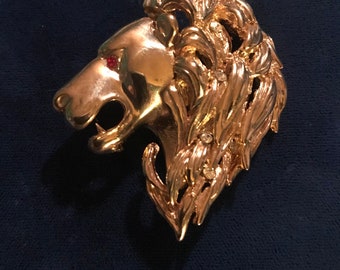 Vintage Gold Lions Head Brooch. Lion Pin