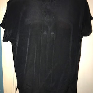 Vintage 90’s Black Silk Shirt. Beautiful Shirt, Size Medium