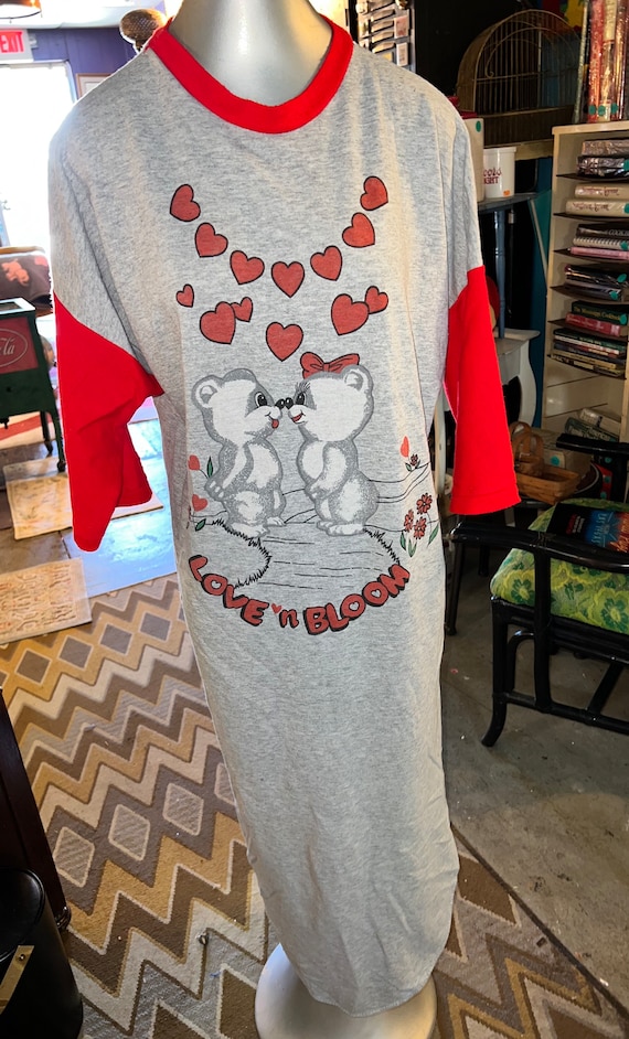 Vintage Valentines Sweatshirt Nightgown. Sweatshir