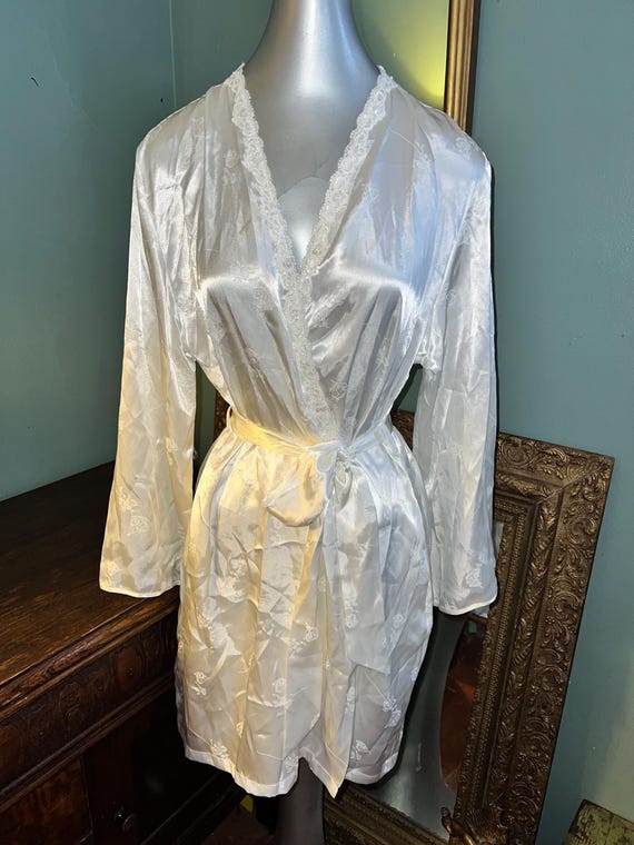 Vintage Jones New York White Lace Robe, Size Small/Medium