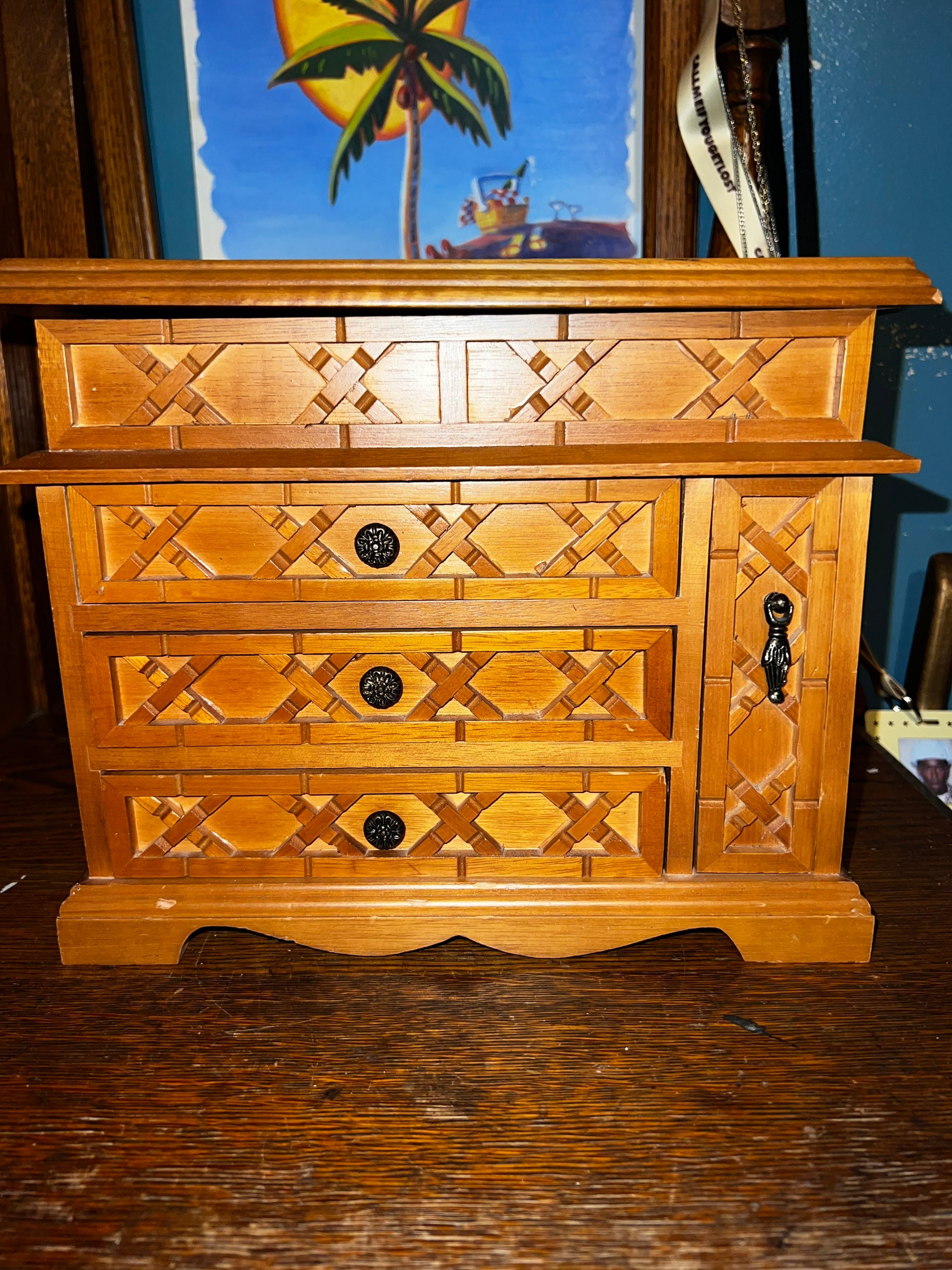 Vintage Wooden Jewelry Box. Large Wooden Jewelry Box. Wooden Jewelry. Box. Jewelry Box. Light