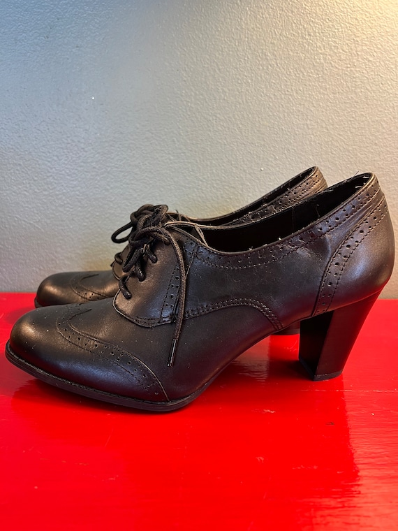 Vintage Adorable Aigner Black Shoes. Womens Etienn
