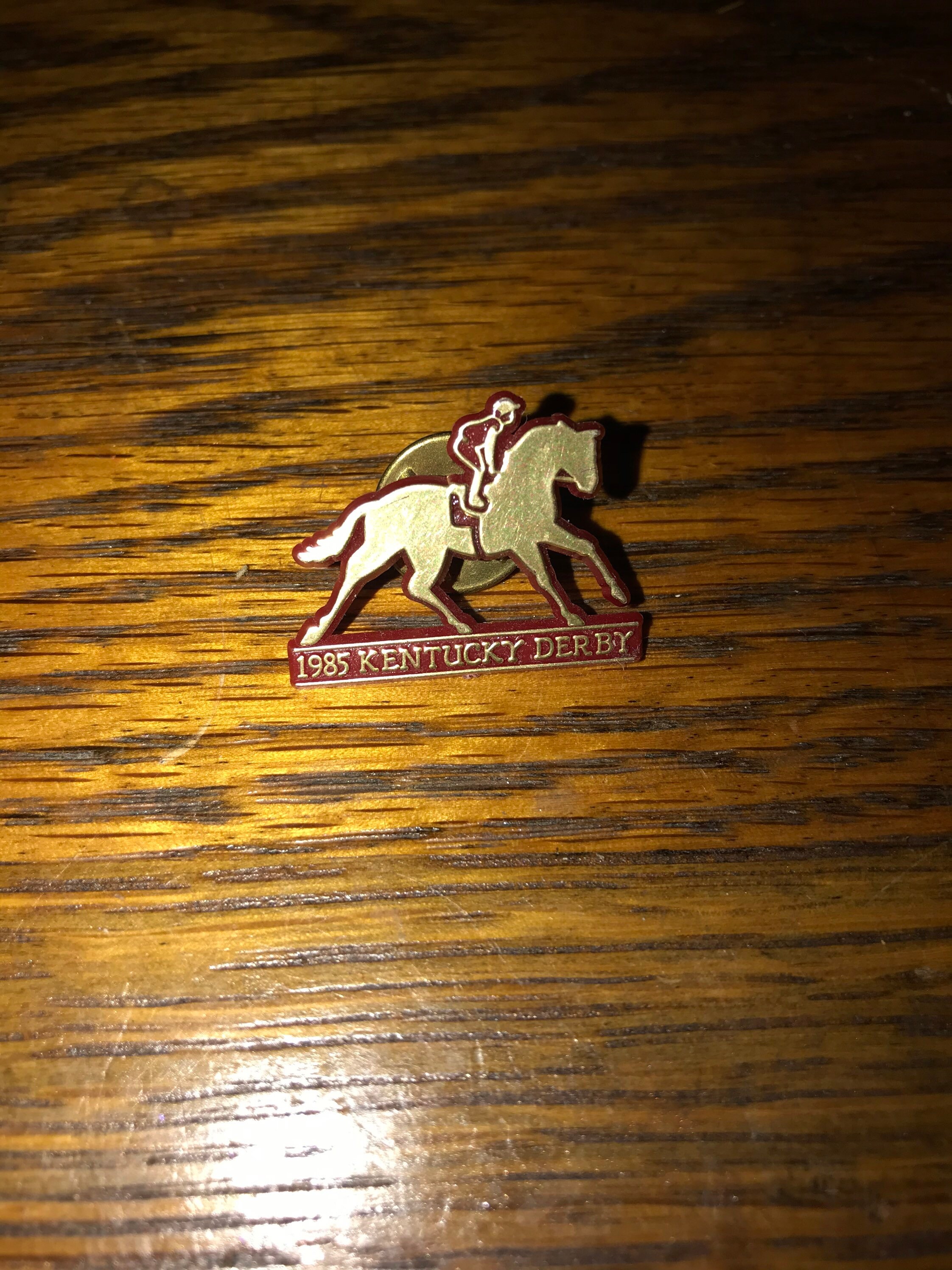 Vintage 1985 Kentucky Derby Lapel Pin. Plastic Kentucky Derby Pin